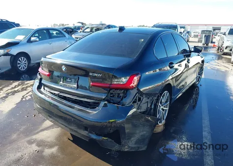 2022 BMW 330I xDrive z USA, uszkodzony, nr VIN 3MW5R7J09N8C42007